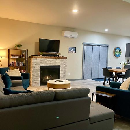 New Modern Cabin! 5Mi To Mt Rainier National Park! Hot Tub & Wifi Ашфорд Екстериор снимка