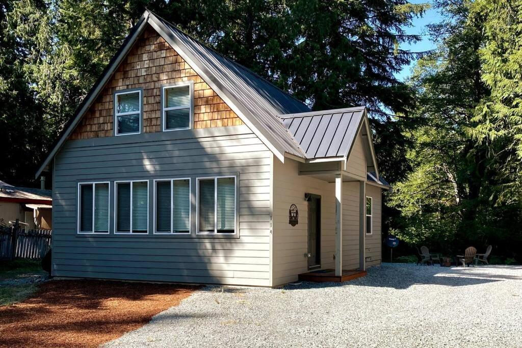 New Modern Cabin! 5Mi To Mt Rainier National Park! Hot Tub & Wifi Ашфорд Екстериор снимка
