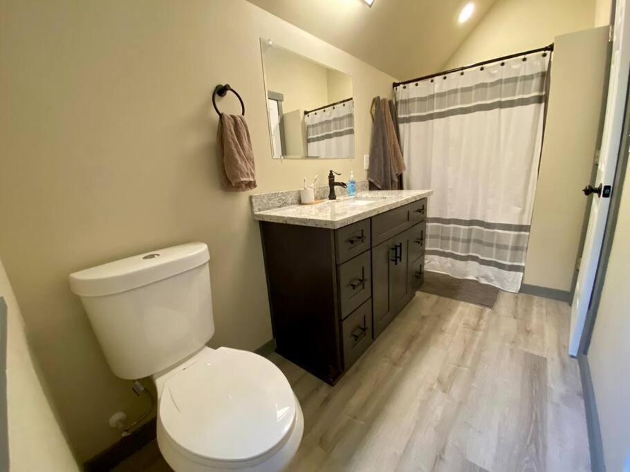 New Modern Cabin! 5Mi To Mt Rainier National Park! Hot Tub & Wifi Ашфорд Екстериор снимка