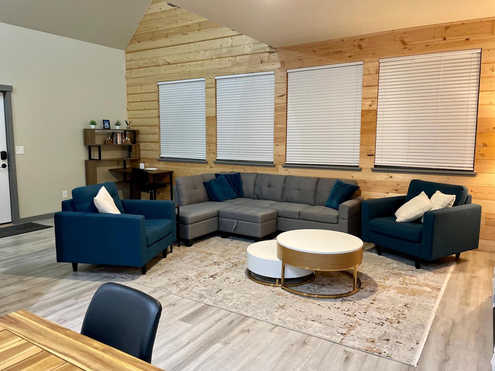 New Modern Cabin! 5Mi To Mt Rainier National Park! Hot Tub & Wifi Ашфорд Екстериор снимка